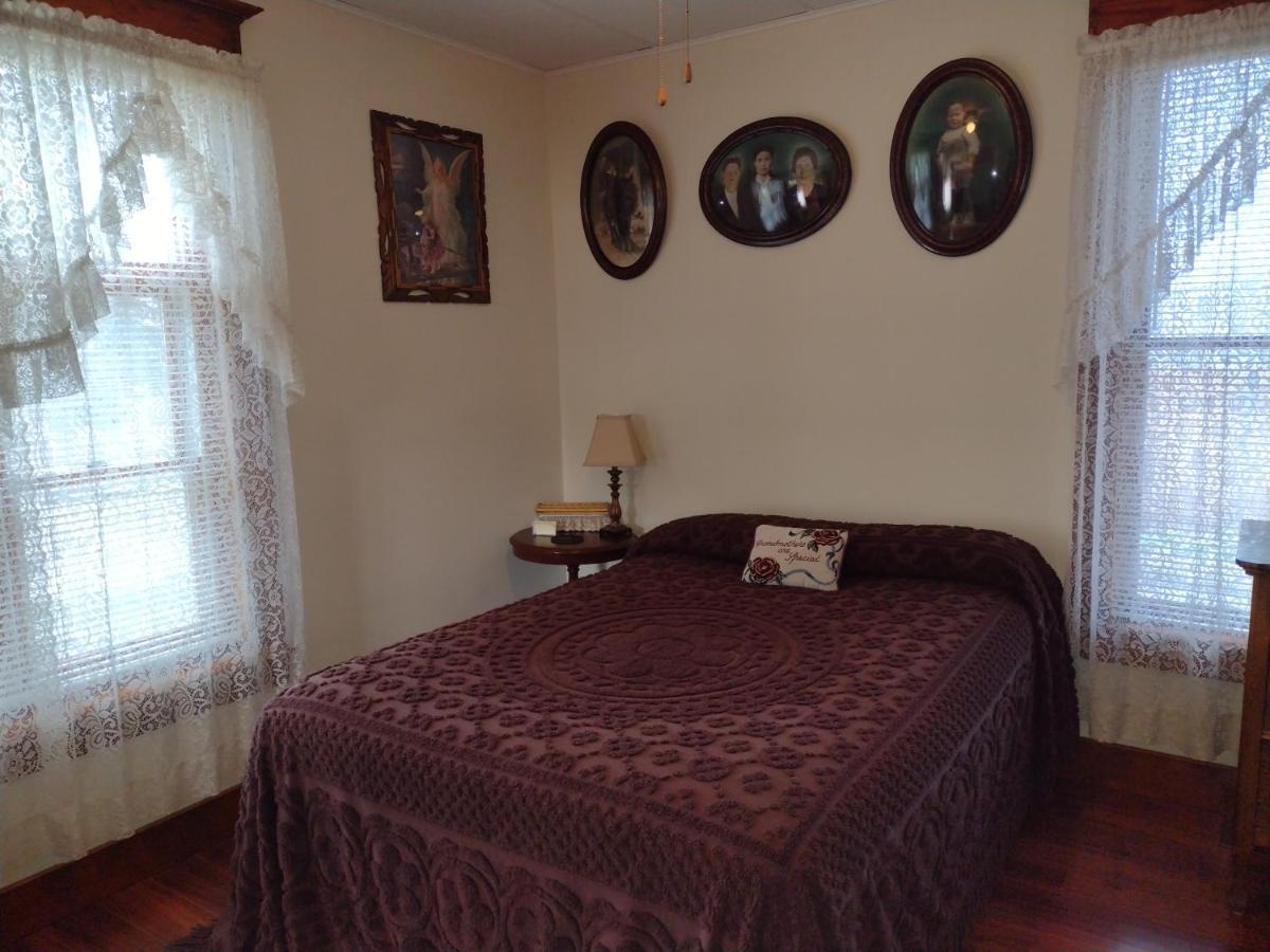 Quiet Full-Size Bed Close To Town 420 Friendly Trinidad Buitenkant foto