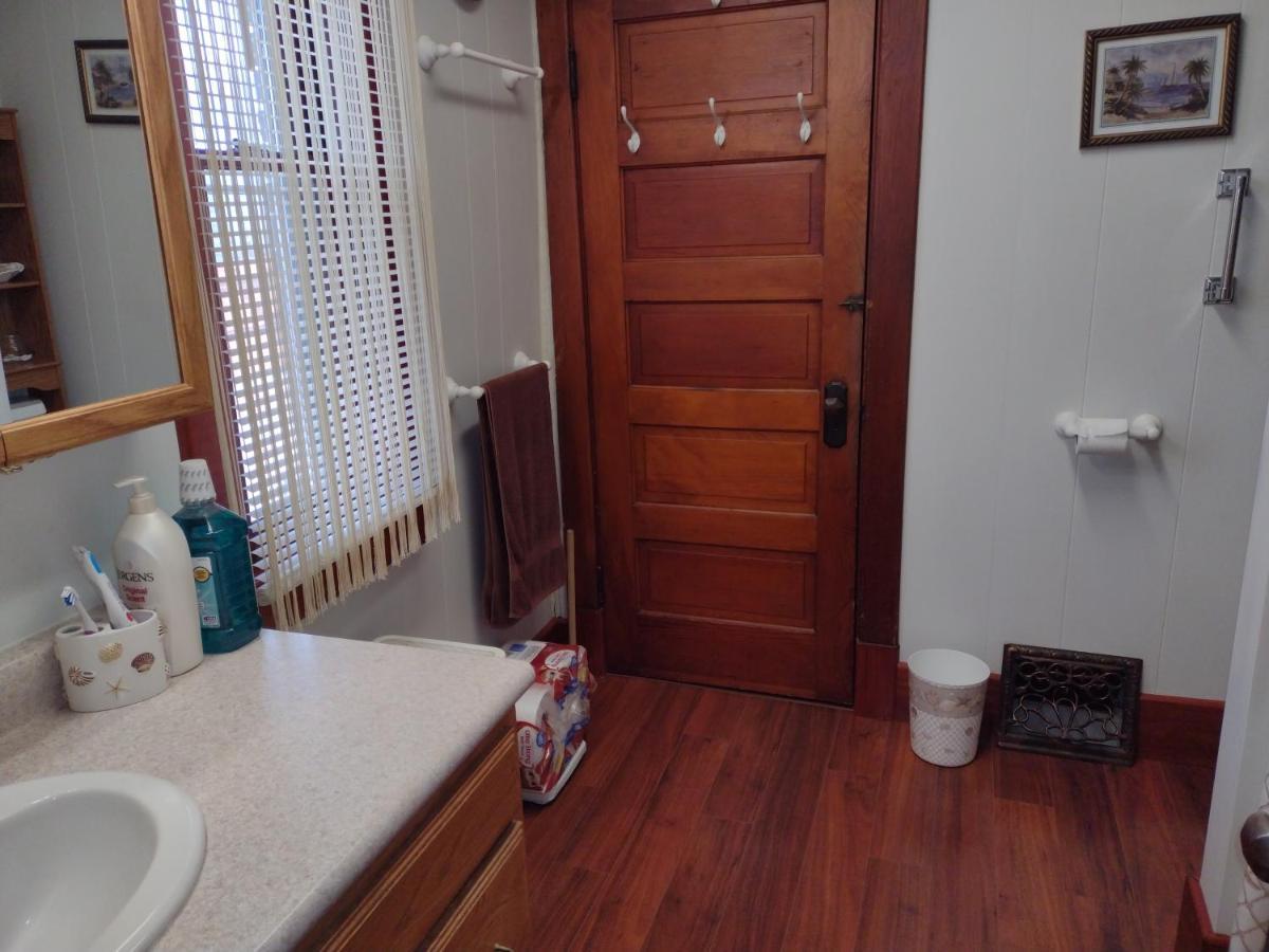 Quiet Full-Size Bed Close To Town 420 Friendly Trinidad Buitenkant foto